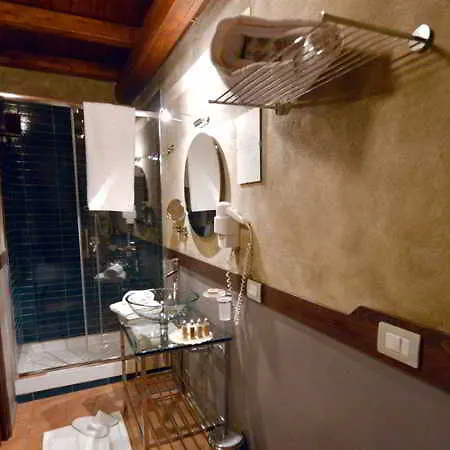 Robur Marsorum Diffuso Hotel