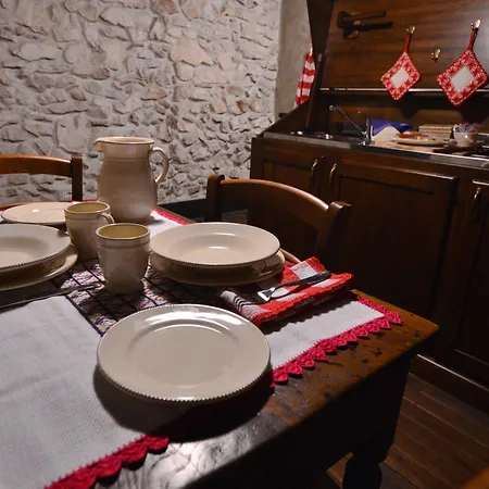 Hotell Robur Marsorum Diffuso 4*