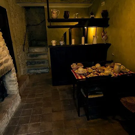 Robur Marsorum Diffuso Hotel Rocca di Mezzo